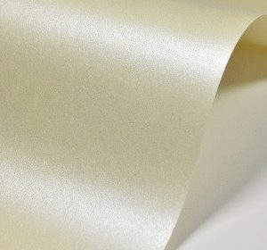 KUVERTA AMERIKANKA 1/100-majestic 120G CANDERLIGHT CREAM